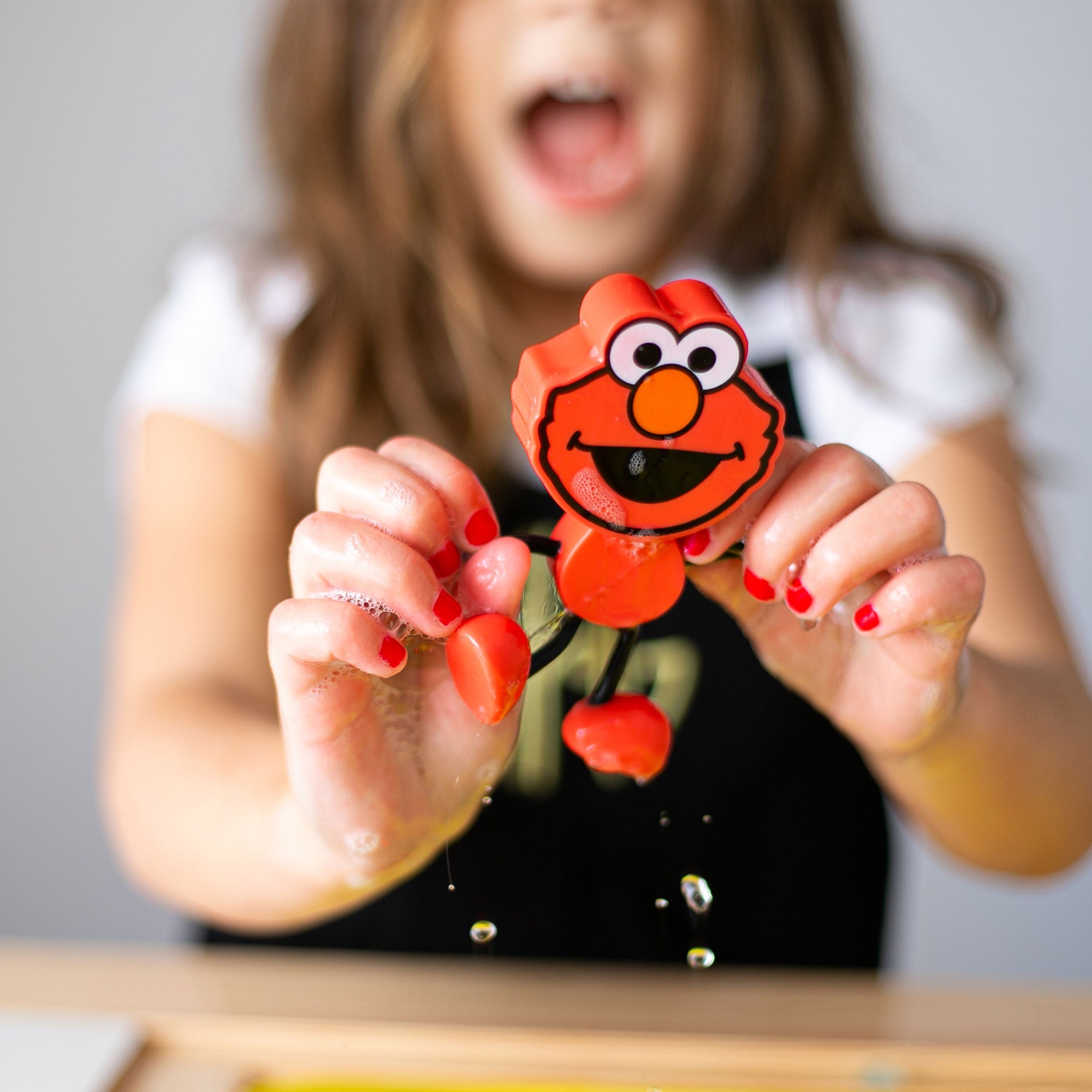 Sesame Street Water Activated Bath Toy - Elmo