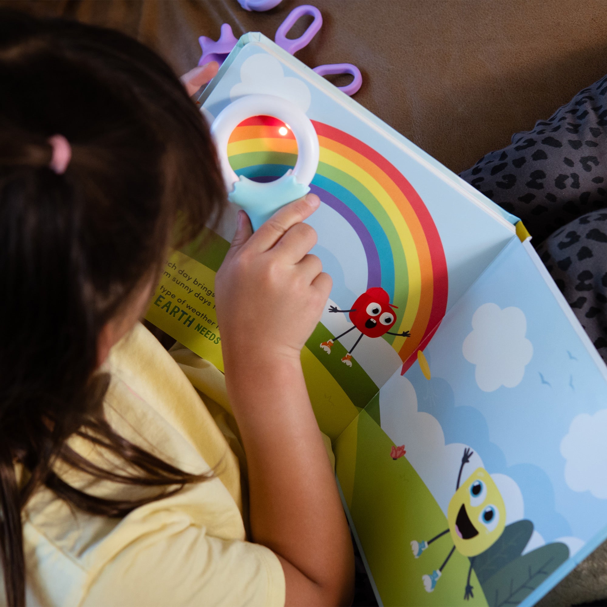 Light-Up Library™ - Alex Asks: What is the Weather?