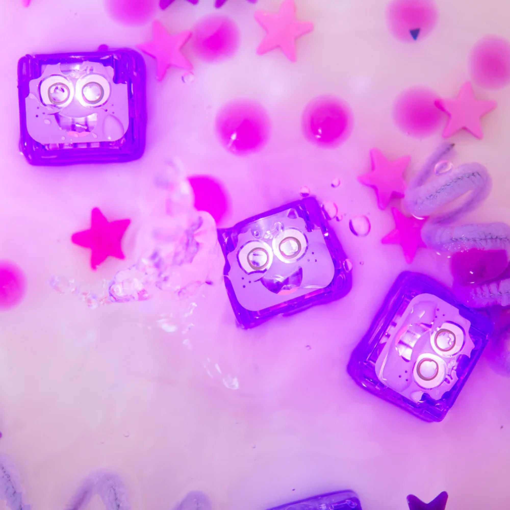 Light Up Cubes 4pk - Lumi