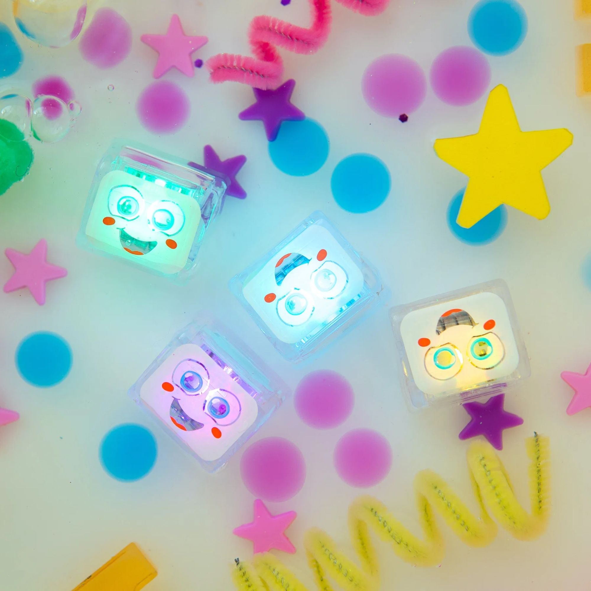 Light Up Cubes 4pk - Party Pal