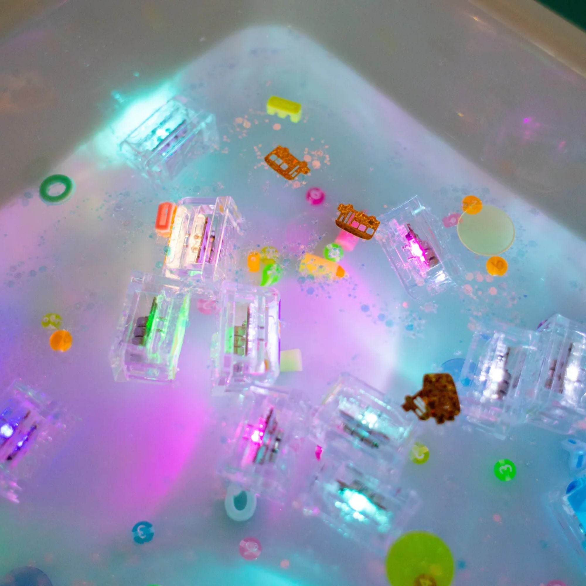 Light Up Cubes 4pk - Party Pal